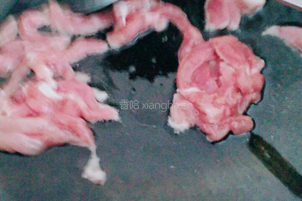 洋葱青椒土豆炒肉丝的做法图解2