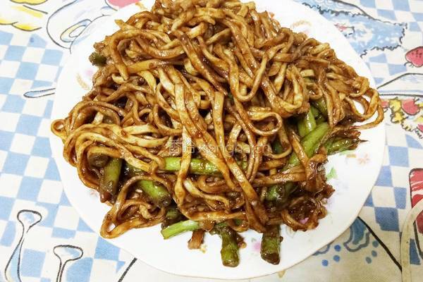 土豆豆角焖面的做法图解6