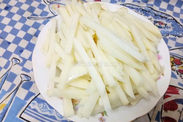 土豆豆角焖面的做法图解2