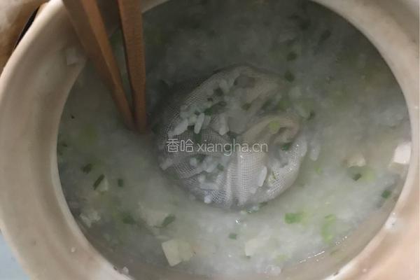 鲫鱼粥的做法图解7
