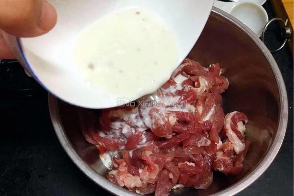 京酱肉丝卷饼的做法图解8