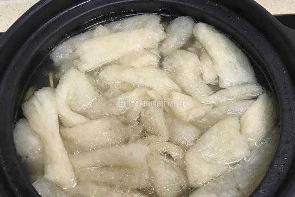 排骨竹荪枸杞汤 的做法图解10