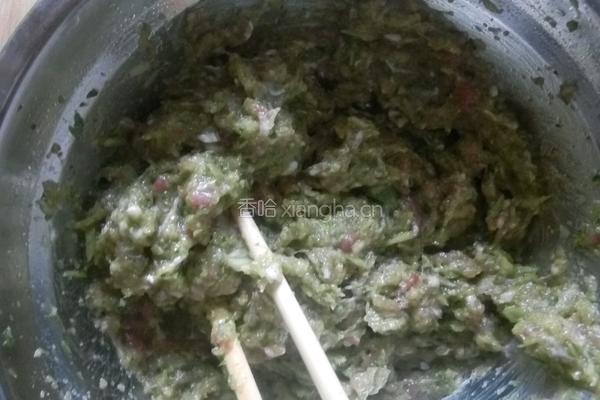 芹菜馅饺子的做法图解7