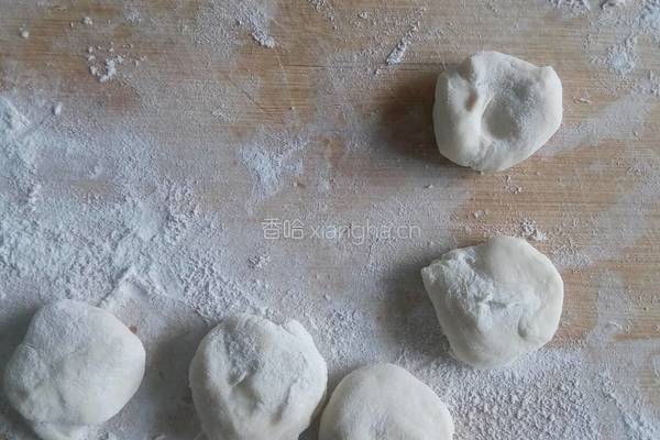 芹菜馅饺子的做法图解9
