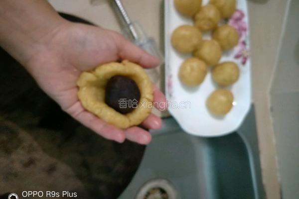 豆沙月饼的做法图解3