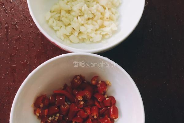 酸辣黑木耳的做法图解5