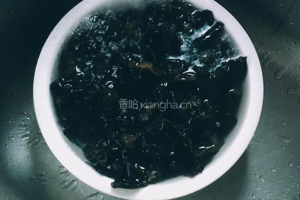 酸辣黑木耳的做法图解8