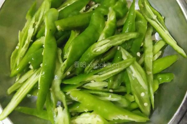 农家小炒肉的做法图解2