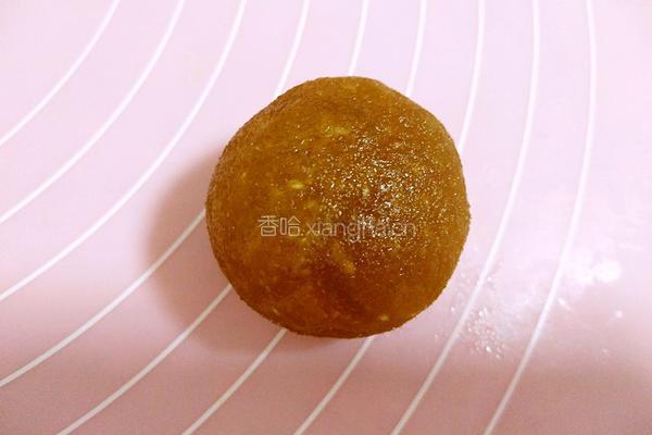 广式月饼（100克凤梨蛋黄馅）的做法图解11