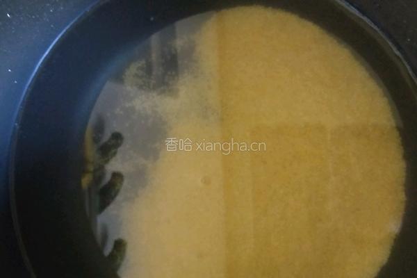 桂圆红枣小米粥的做法图解2