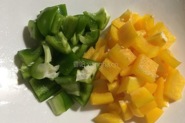 彩椒炒牛肉粒的做法图解3
