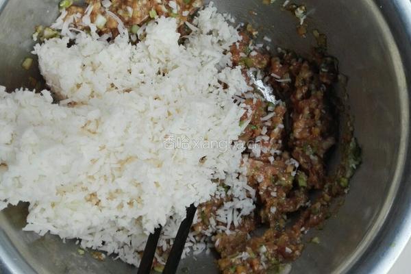 猪肉莲菜包子的做法图解5