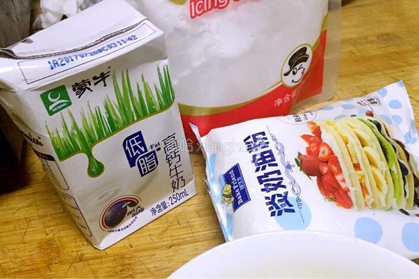 火龙果奶油千层蛋糕盒子的做法图解1
