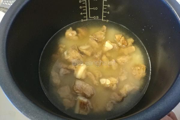 松茸芥兰排骨饭的做法图解8