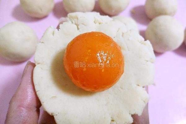 广式月饼（100克莲蓉蛋黄馅）的做法图解17