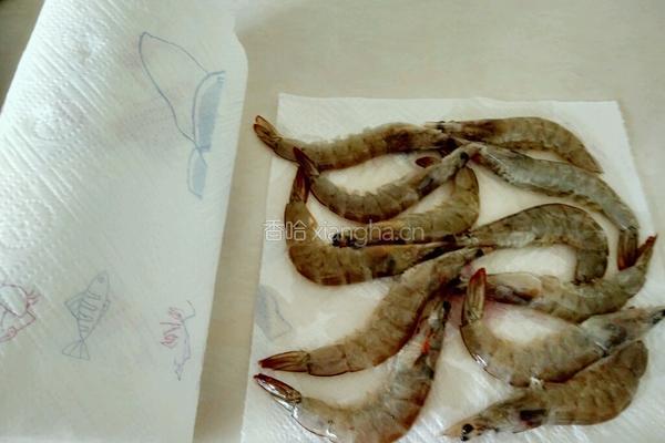茄汁脆皮虾的做法图解3
