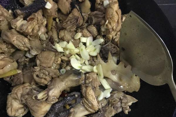 红烧小鸡肉的做法图解8
