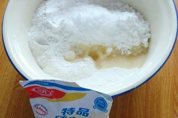玫瑰花冰皮月饼的做法图解2