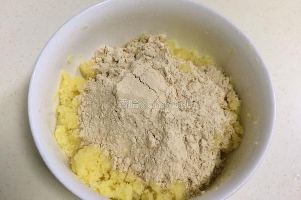 蔓越莓椰蓉月饼的做法图解11