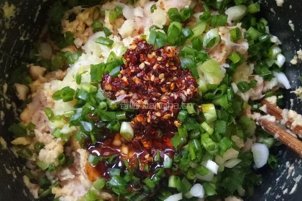 香菇玉米猪肉饺的做法图解4