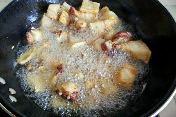 肥而不腻的竹笋烧肉的做法图解7