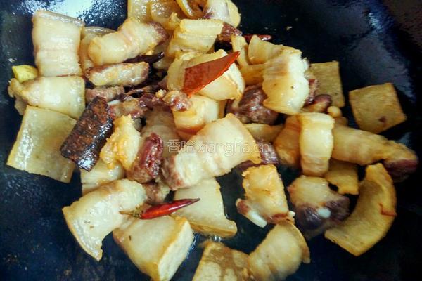 肥而不腻的竹笋烧肉的做法图解11