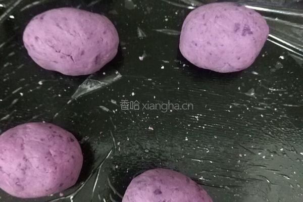 紫薯莲蓉月饼的做法图解6