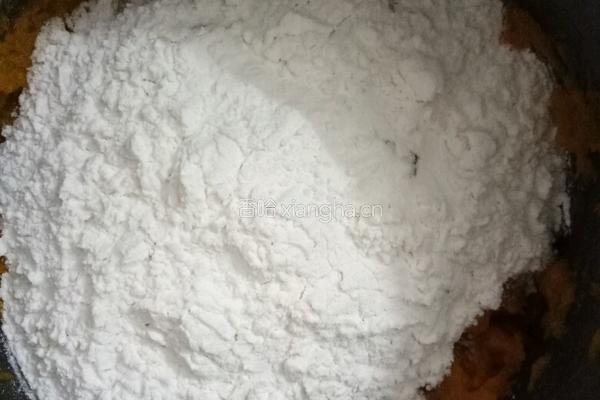 南瓜香蕉饼的做法图解4