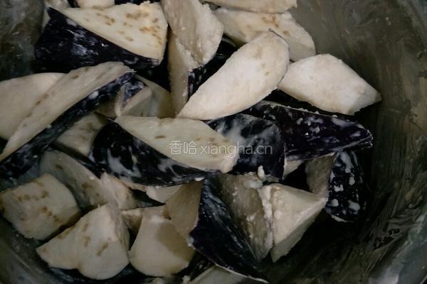 肉沫茄子的做法图解1