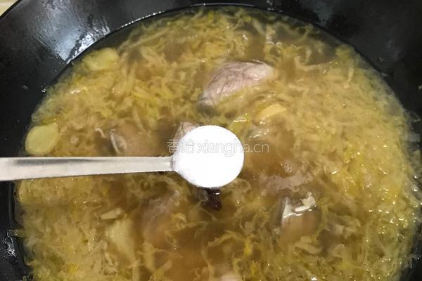 排骨酸菜炖粉条的做法图解13