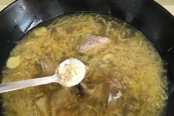 排骨酸菜炖粉条的做法图解14