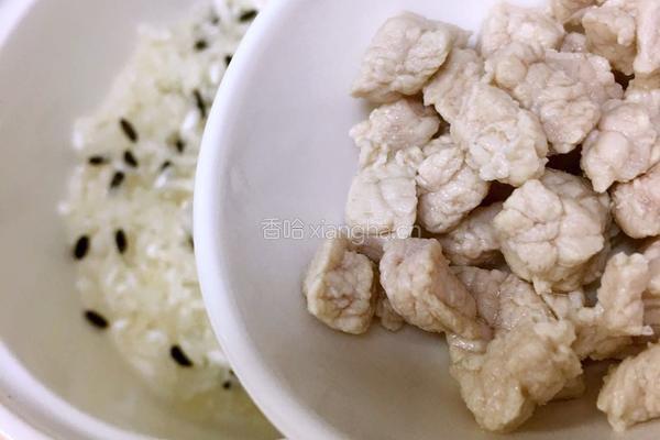宝宝辅食分享【南瓜肉丁双米饭】12m+的做法图解4