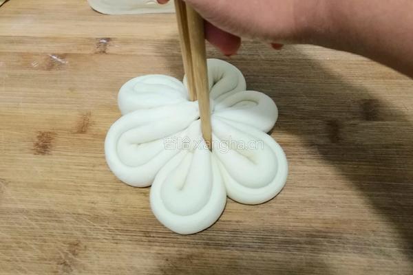 枣花馍的做法图解4
