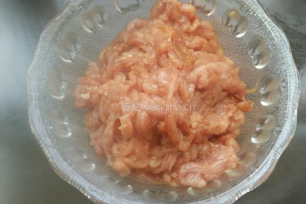 芹菜炒肉丝的做法图解3