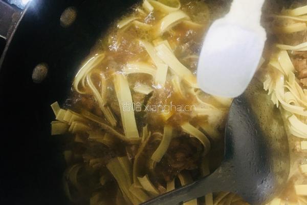 猪骨头豆腐皮红烧的做法图解15