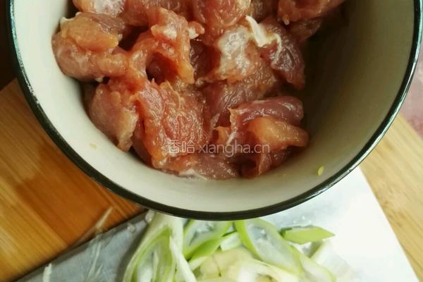 四季豆炒肉的做法图解1
