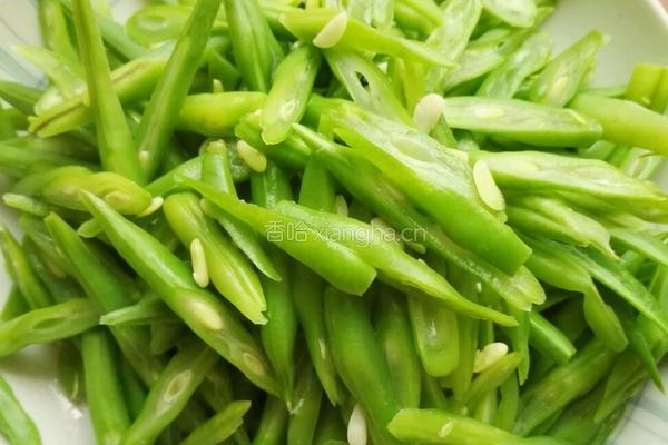 四季豆炒肉的做法图解2