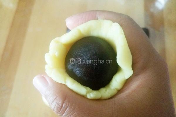 奶香枣泥月饼的做法图解13