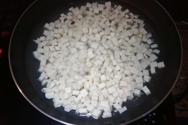 小葱香菇豆腐馅水饺的做法图解3