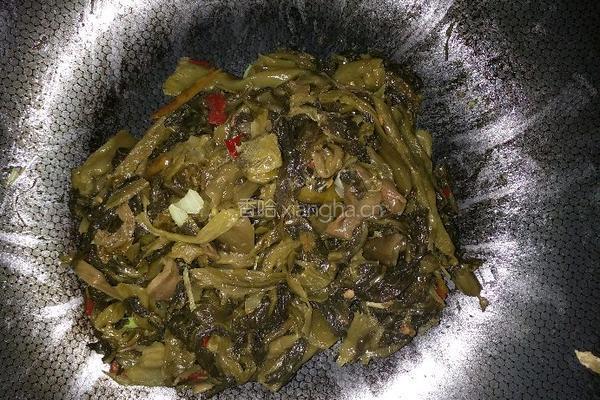 酸菜水煮肉片的做法图解3