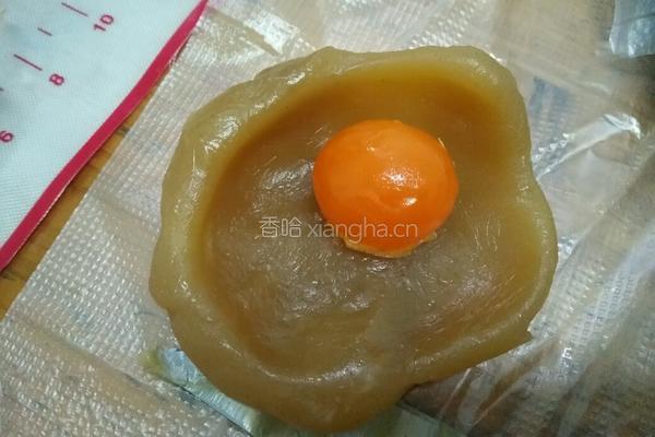 蛋黄莲蓉月饼的做法图解9