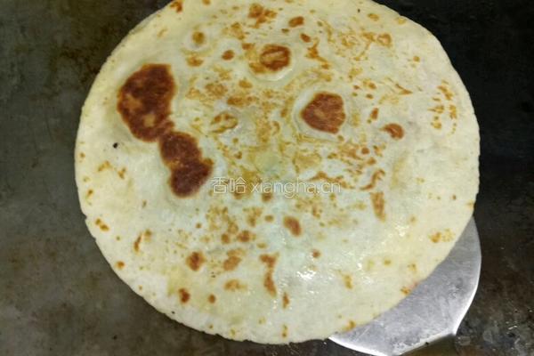 墨西哥辣椒金枪鱼饼的做法图解10