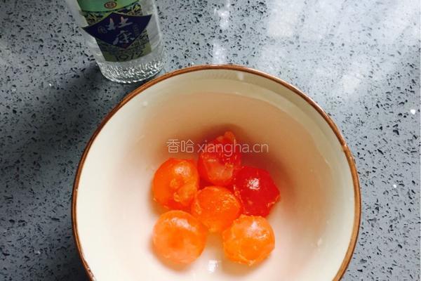 咸蛋黄炒长豆角的做法图解2