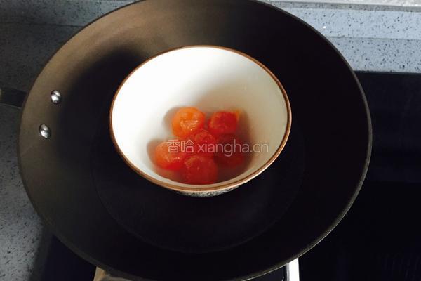 咸蛋黄炒长豆角的做法图解3