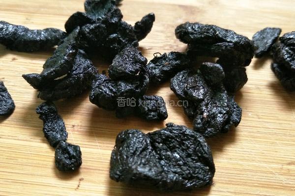 熟地黑豆乌鸡汤的做法图解3