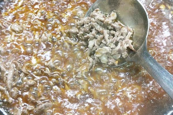 自制麻辣牛肉酱的做法图解9