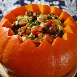 南瓜蒸香菇鸡肉的做法[图]