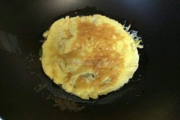 葱花煎鸡蛋的做法图解3