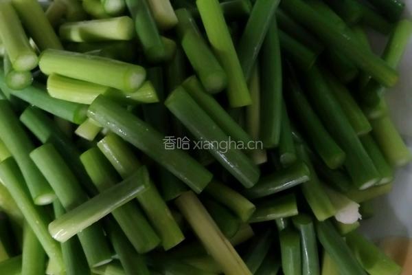 蒜薹炒牛肉的做法图解4