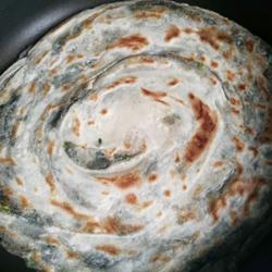 黑芝麻糊葱油饼的做法[图]